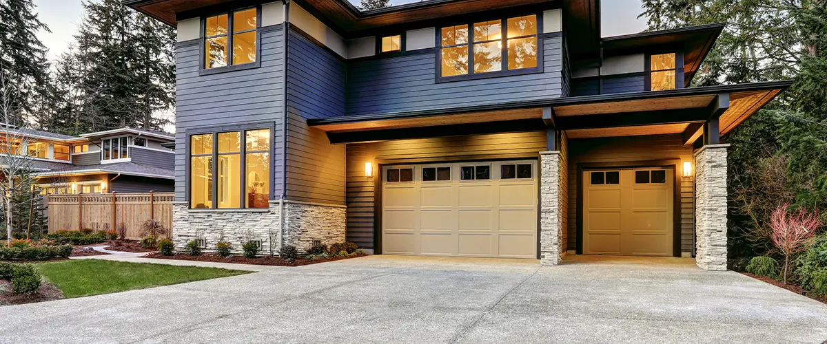 modern home with driveway