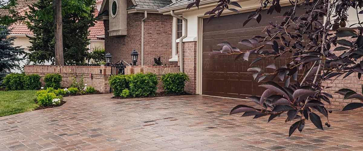 Pavers: Professional Tips on Sealing & Cleaning